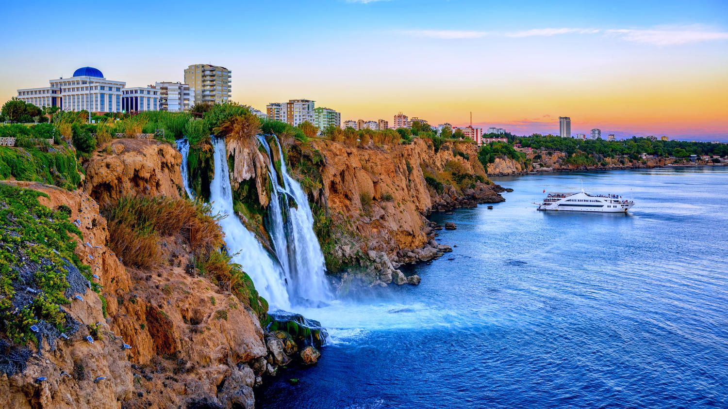 Spectacular Düden Waterfalls cascading into the Mediterranean Sea in Antalya